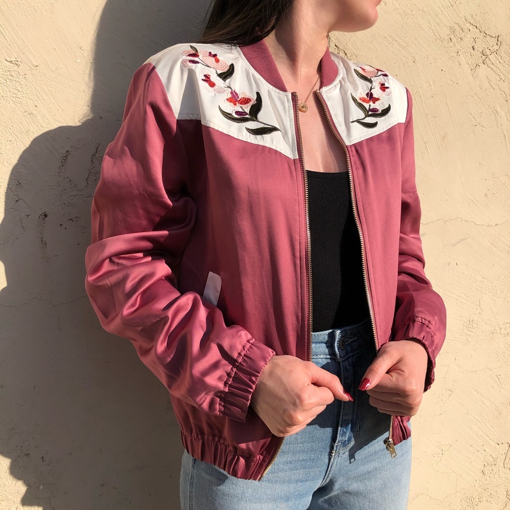 Velvet pink jacket with patches